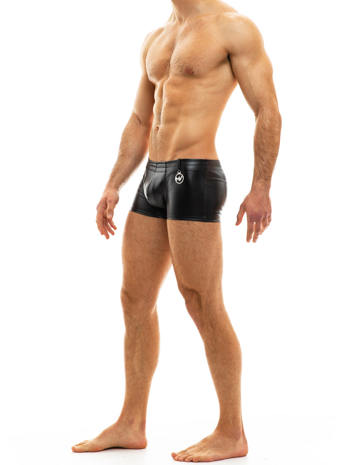 https://www.poppers.be/shop/images/product_images/popup_images/20521-modus-vivendi-leather-boxer-black__2.jpg