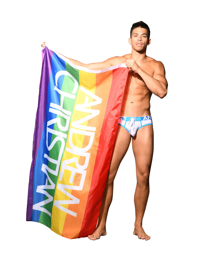https://www.poppers.be/shop/images/product_images/popup_images/8880-gay-pride-flag__1.jpg
