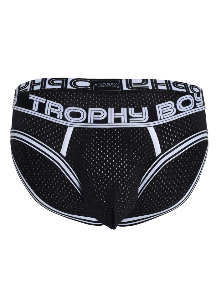 https://www.poppers.be/shop/images/product_images/popup_images/92396-andrew-christian-trophy-boy-mesh-brief-black__5.jpg