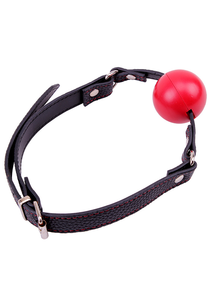 https://www.poppers.be/shop/images/product_images/popup_images/CN-374181929-Red-Ball-Gag__3.jpg