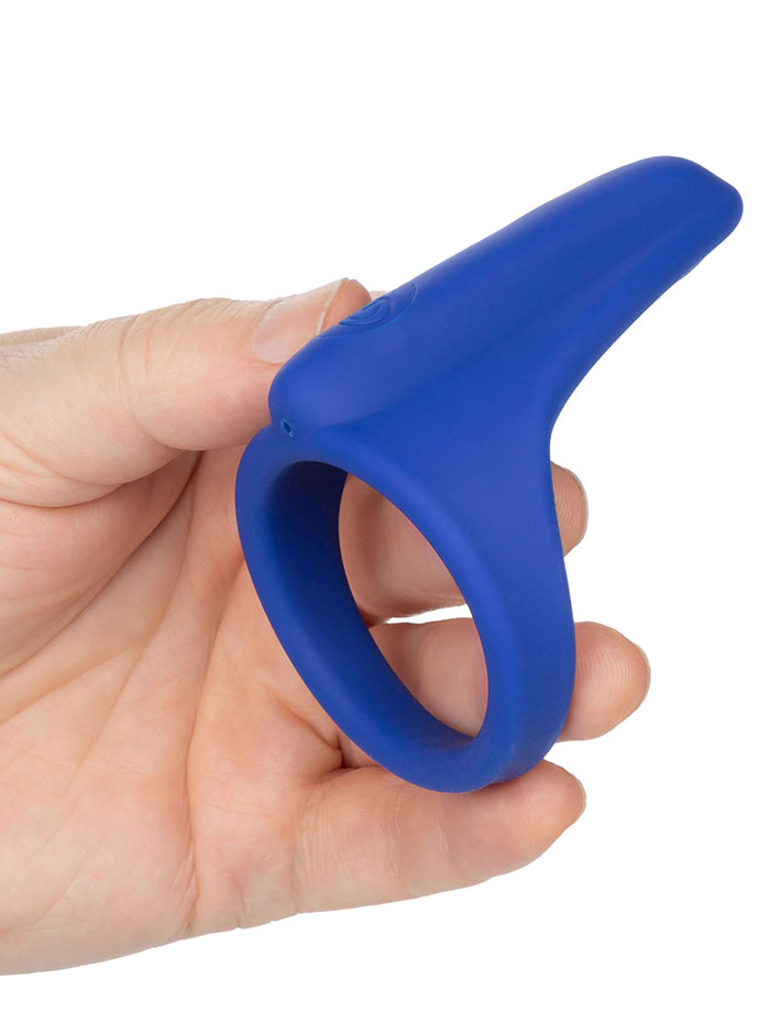 https://www.poppers.be/shop/images/product_images/popup_images/calexotics-admiral-vibrating-perineum-massager-cockring__2.jpg